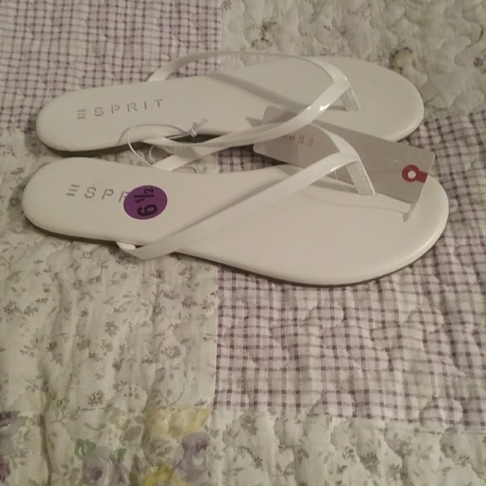Nwt sprit sandals